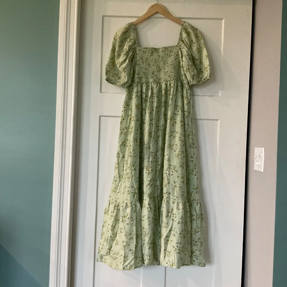 Pleated Tiered Midi Floral Dress Puff Sleeves Medium Mint - Picture 2 of 7
